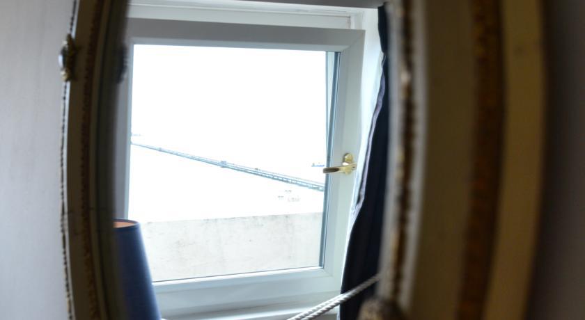 Pier View Self Catering Luxury Apartment *