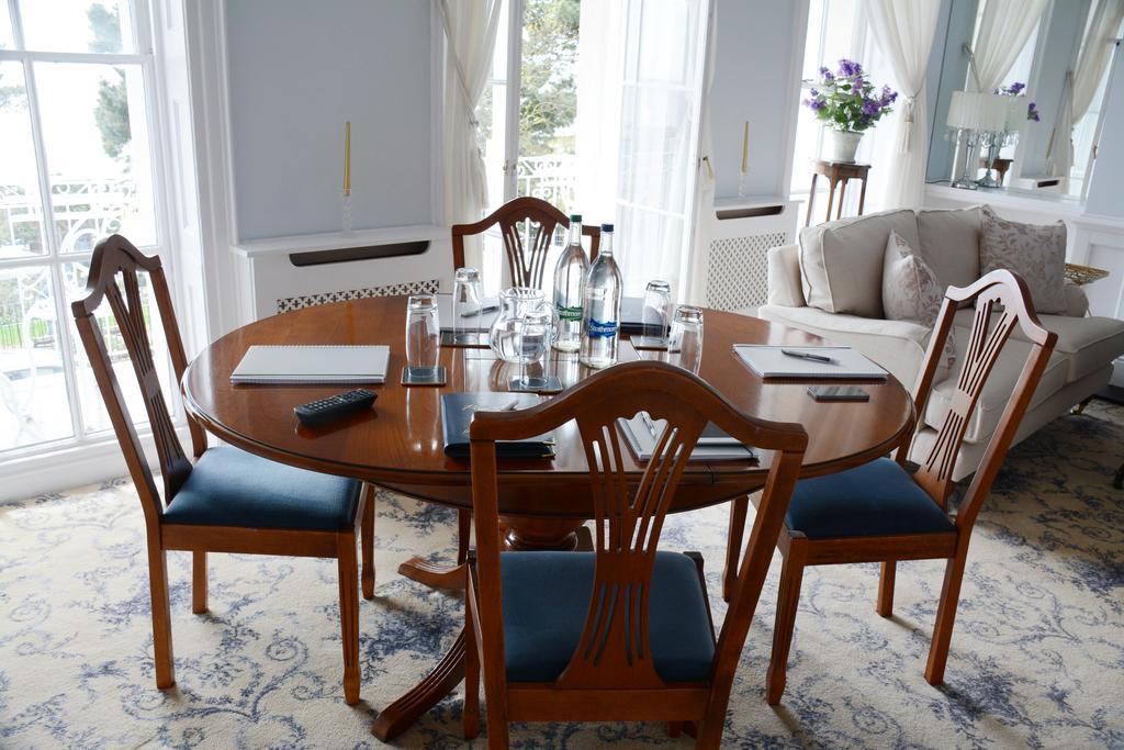 Pier View Self Catering Luxury Apartment