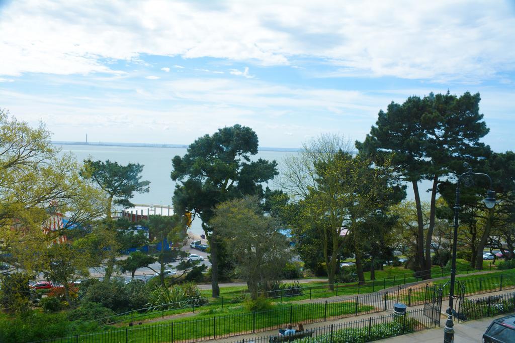 Apartment Pier View Self Catering Luxury Southend-on-Sea